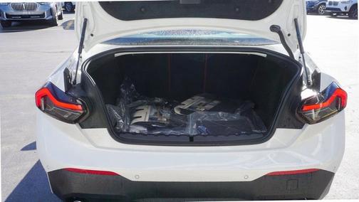 2025 BMW 230 i xDrive