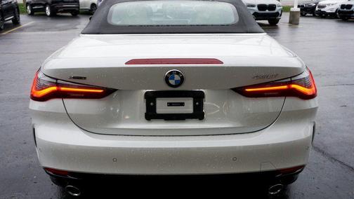 Mineral White Metallic 2026 BMW 430 i xDrive