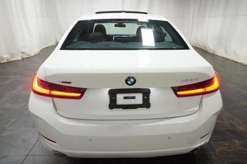 2024 BMW 330 i xDrive