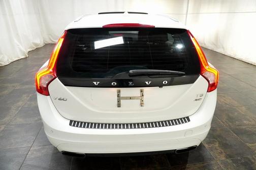 2015 Volvo V60 T5 Premier Plus