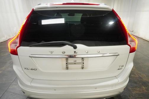 2016 Volvo XC60 T5 Premier