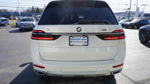 2025 BMW X7 xDrive40i