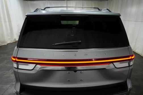 2022 Lincoln Navigator L Reserve