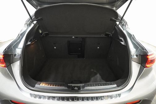 2018 INFINITI QX30 ESSENTIAL