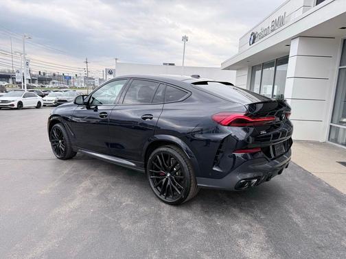 Carbon Black Metallic 2025 BMW X6 M60i