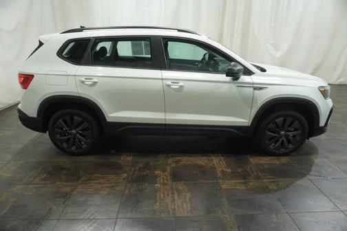White 2023 Volkswagen Taos 1.5T S