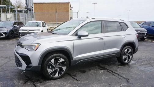 2025 Volkswagen Taos 1.5T SE