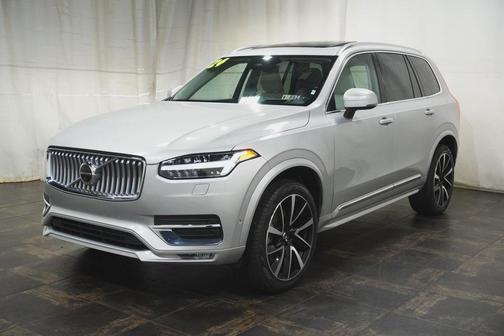 2024 Volvo XC90 B6 Ultimate Bright Theme 6-Seater