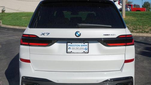 2026 BMW X7 xDrive40i