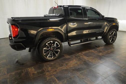 2024 GMC Canyon Denali