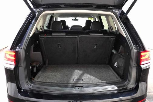 2022 Volkswagen Atlas 3.6L SE w/Technology