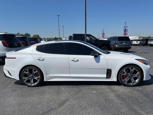 2019 Kia Stinger GT2