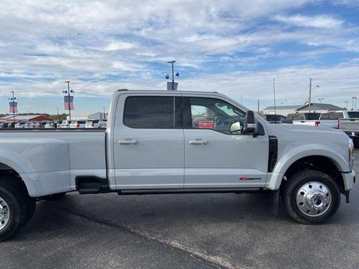 2026 Ford F-450 Platinum