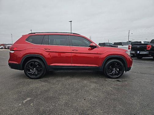2022 Volkswagen Atlas 3.6L SE w/Technology