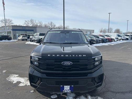 2025 Ford Expedition Active