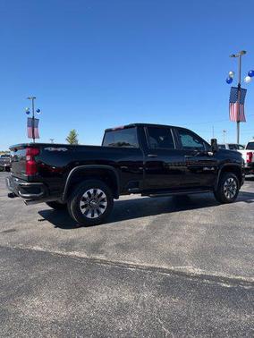 2023 Chevrolet Silverado 2500 Custom
