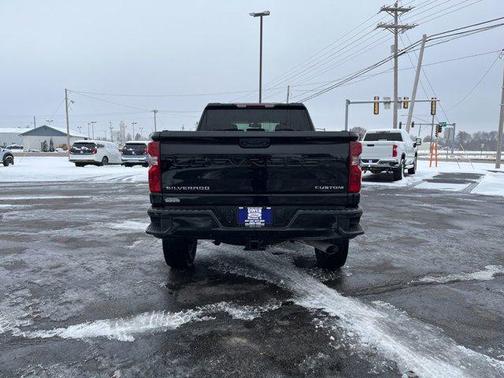 2023 Chevrolet Silverado 2500 Custom
