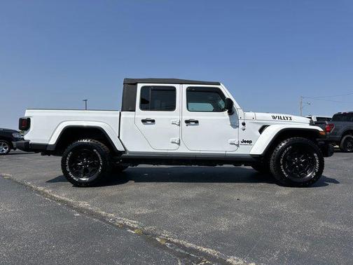 2021 Jeep Gladiator Willys 4x4
