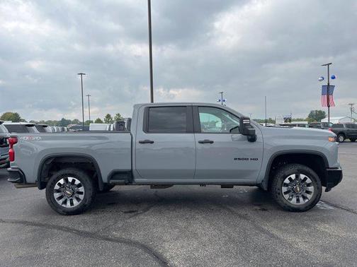 2024 Chevrolet Silverado 2500 Custom
