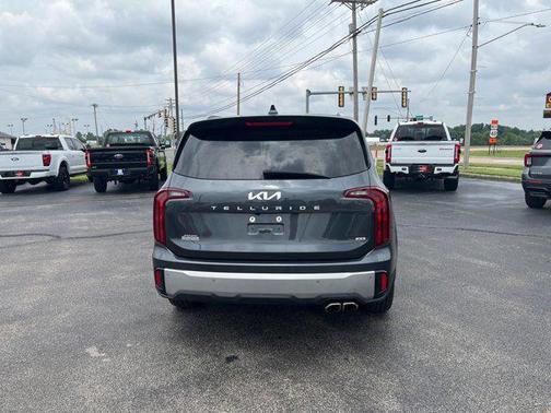 2023 Kia Telluride S