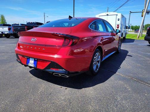 2022 Hyundai SONATA SEL