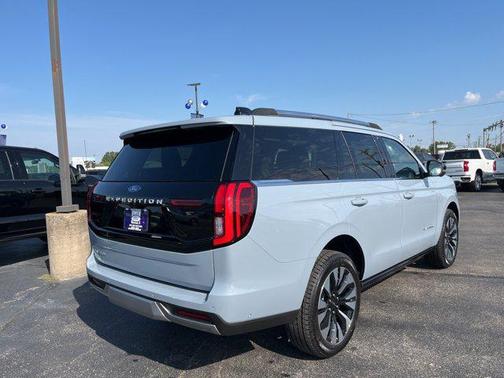 2025 Ford Expedition Platinum