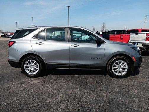 2023 Chevrolet Equinox LS