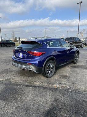 2018 INFINITI QX30 ESSENTIAL