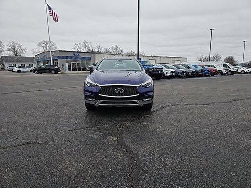 2018 INFINITI QX30 ESSENTIAL