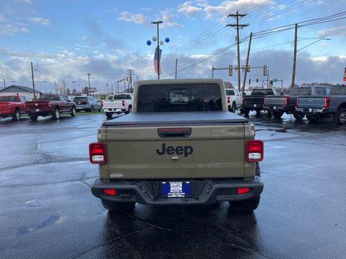 2025 Jeep Gladiator Nighthawk