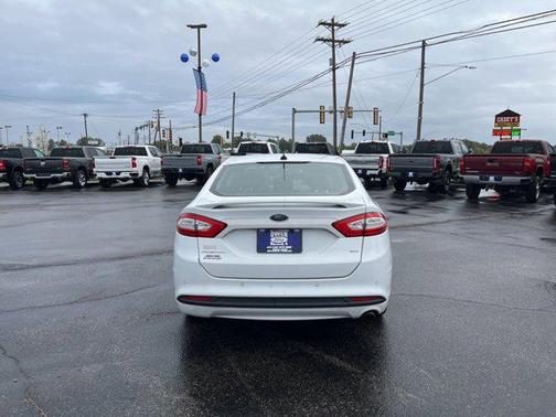 2015 Ford Fusion SE