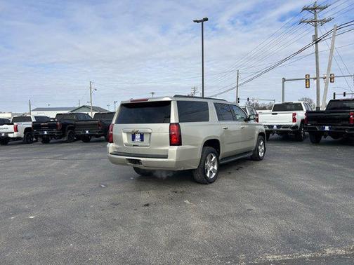 2017 Chevrolet Suburban LT
