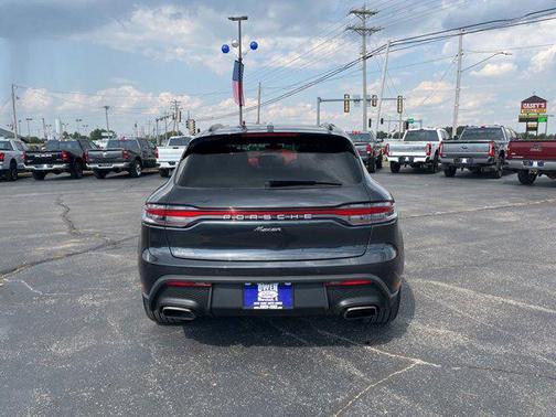 2024 Porsche Macan Base