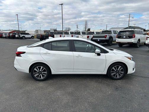 2024 Nissan Versa 1.6 SV