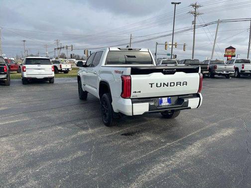 2024 Toyota Tundra Hybrid Platinum