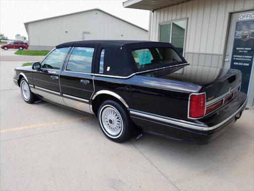 1996 Lincoln Town Car Signature