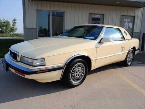 1991 Chrysler TC by Maserati Base 2dr Convertible