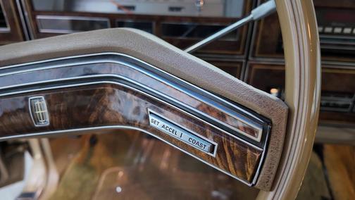 1979 Lincoln Town Car 