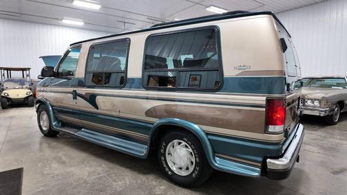 1996 Ford E150 Base