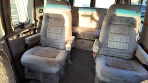 1996 Ford E150 Base