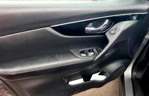 2017 Nissan Rogue Sport SL