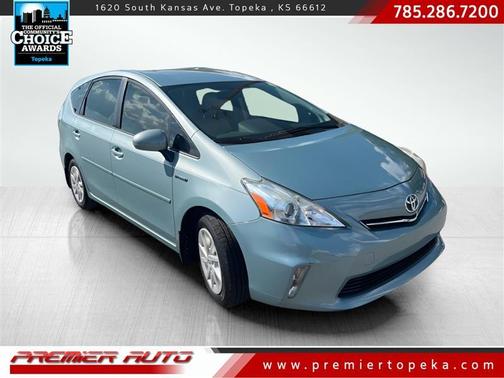 2014 Toyota Prius v Five