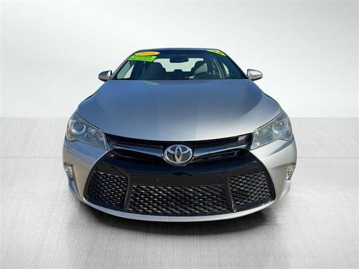 2016 Toyota Camry XLE