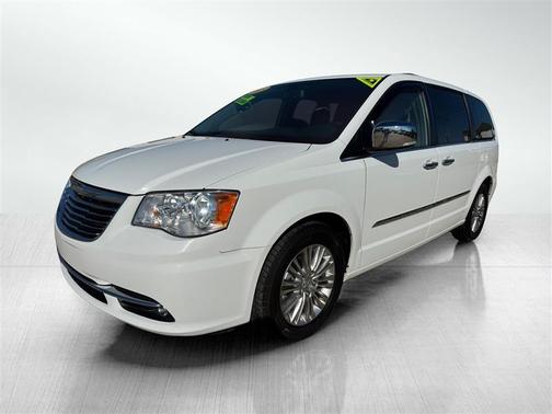 2015 Chrysler Town & Country Touring-L