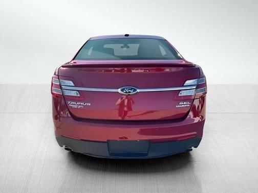2014 Ford Taurus SEL