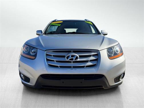 2011 Hyundai SANTA FE SE