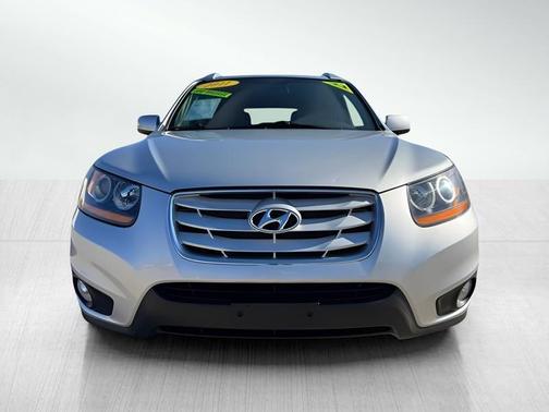 2011 Hyundai SANTA FE SE