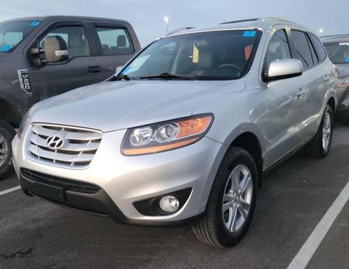 2011 Hyundai SANTA FE SE