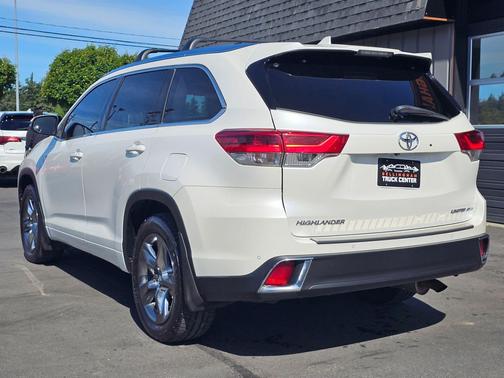 Blizzard Pearl 2018 Toyota Highlander Limited