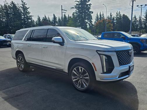 2025 Cadillac Escalade ESV Premium Luxury